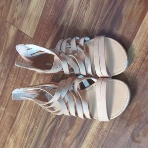 Just Fab Cream Sandals Size 8